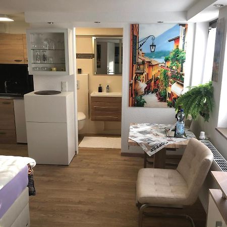 Ferienwohnung Apartment Dettum Mit Eigenem Bad, Kochnische Und Wintergarten Exterior foto