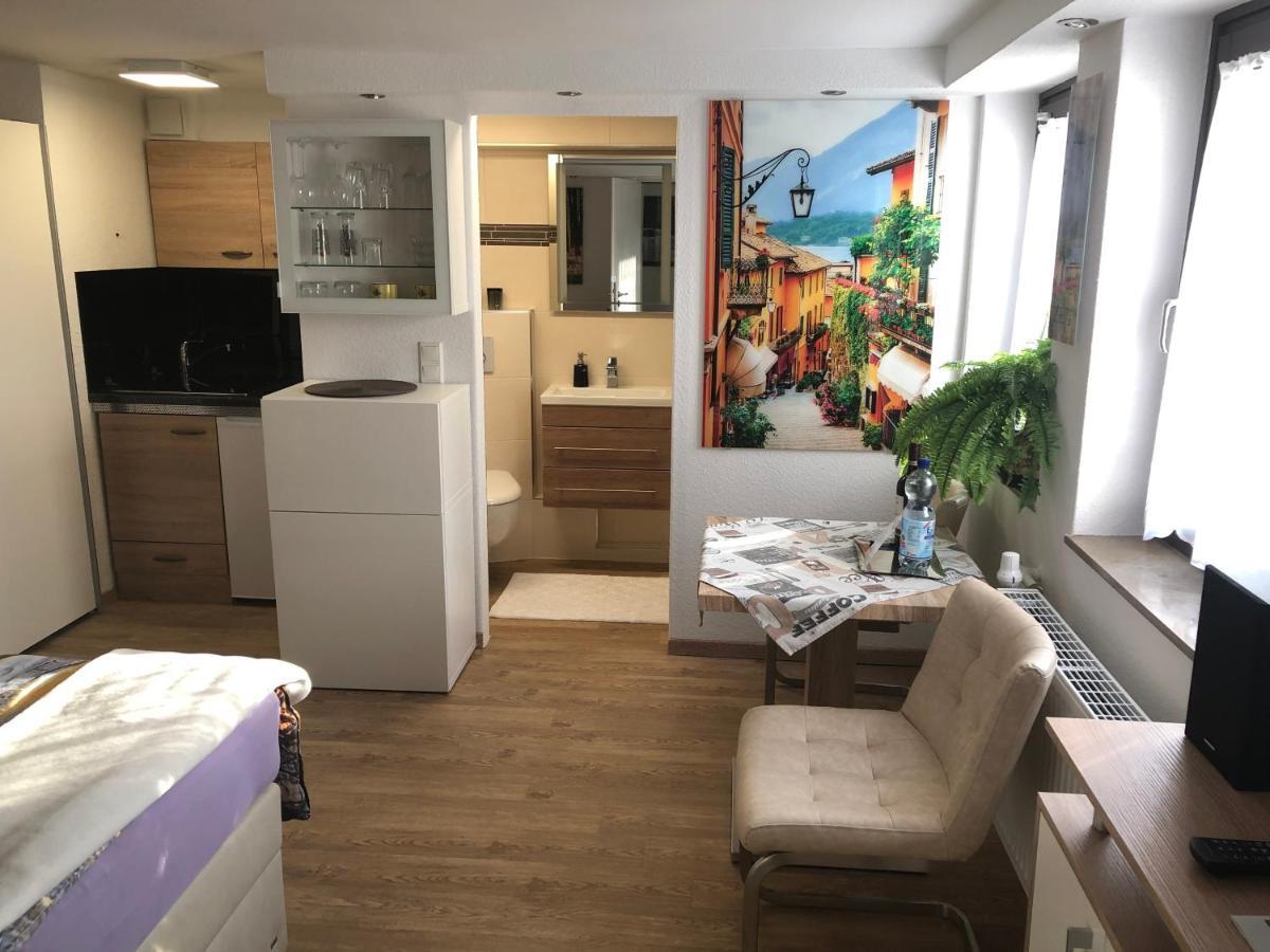 Ferienwohnung Apartment Dettum Mit Eigenem Bad, Kochnische Und Wintergarten Exterior foto