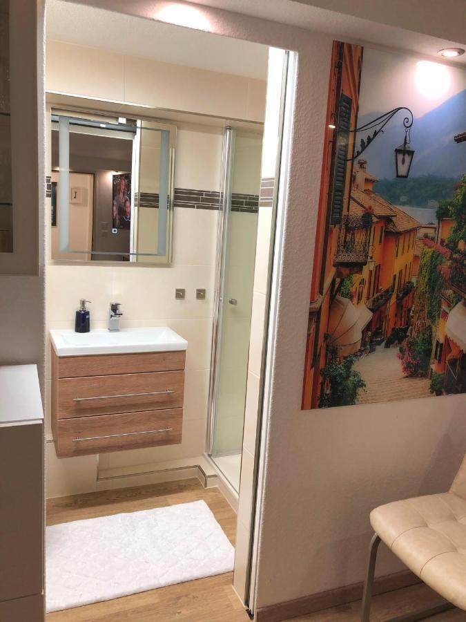 Ferienwohnung Apartment Dettum Mit Eigenem Bad, Kochnische Und Wintergarten Exterior foto